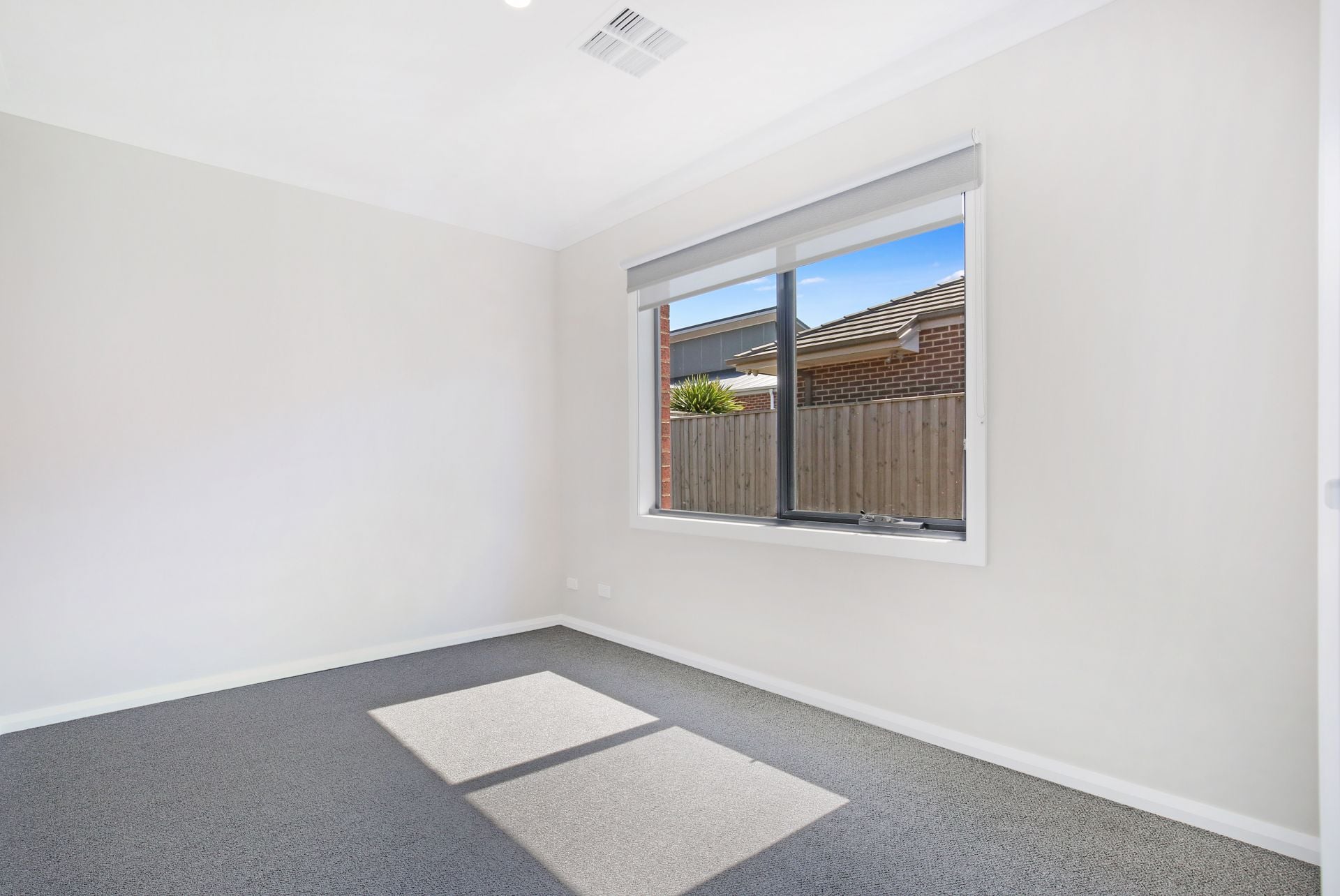 Beautiful Brand New Family Home!!
