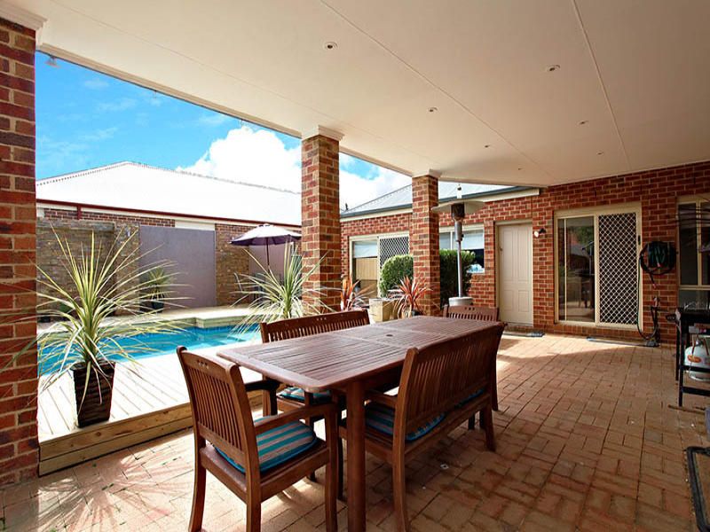 16 Windsor Gardens, Caroline Springs - Thumbnail 6