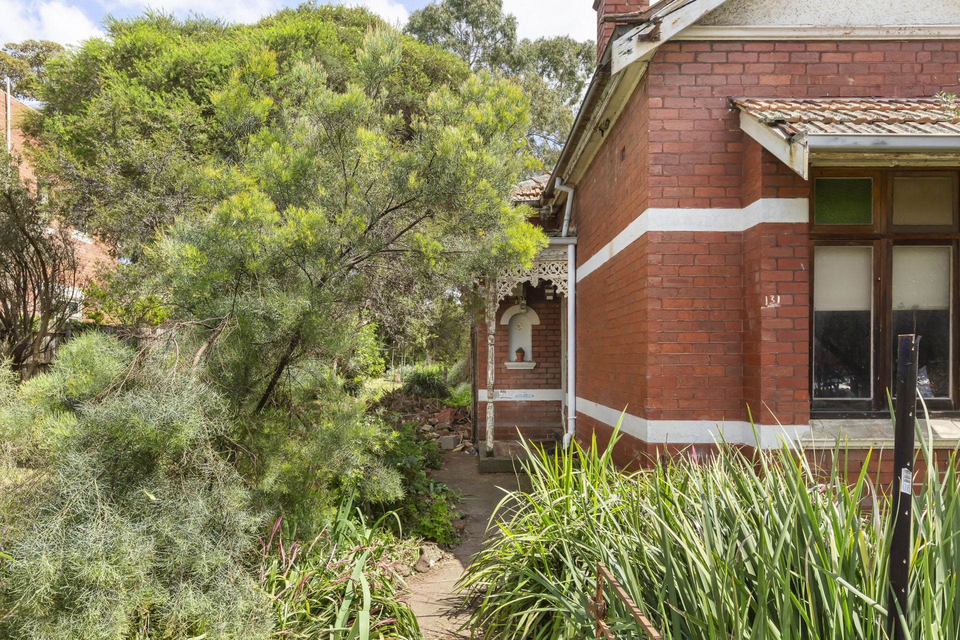 Secure the vacant block, the home or both
