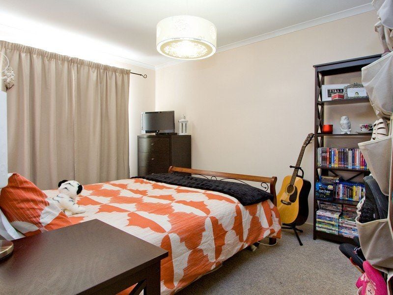 27 Adams Road Craigmore 5114