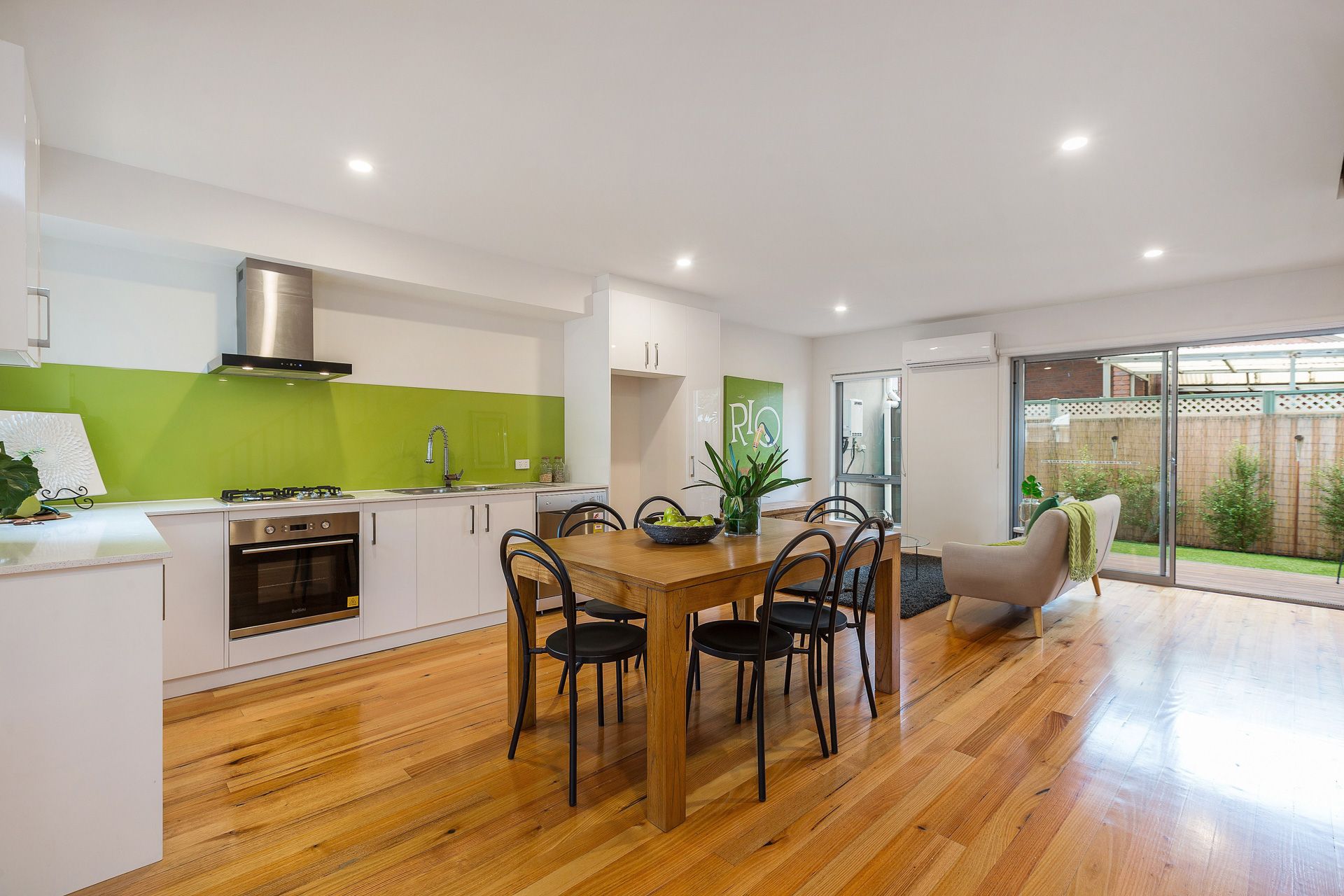 22 Newcastle Street, Yarraville - Thumbnail 8