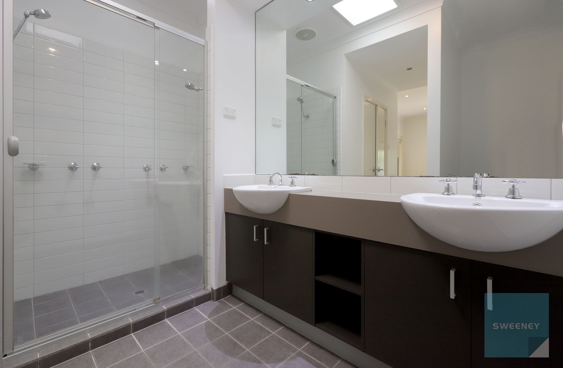 8 Kooyong Way, Caroline Springs - Thumbnail 5