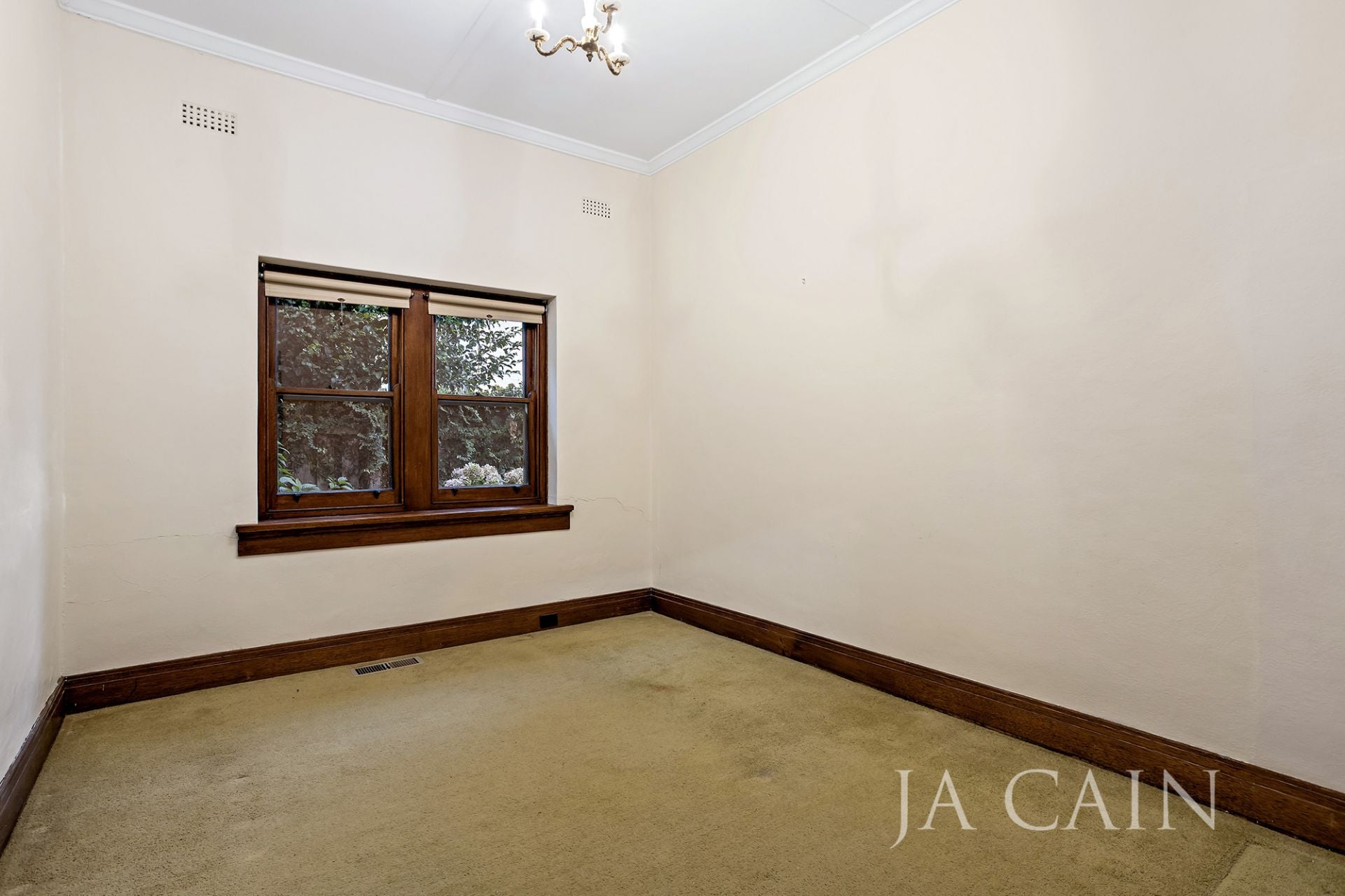 71 Kerferd Street, Malvern East J A CAIN Real Estate