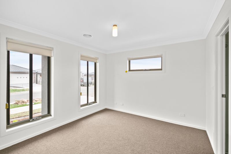 8 Hubbard Street, Wyndham Vale