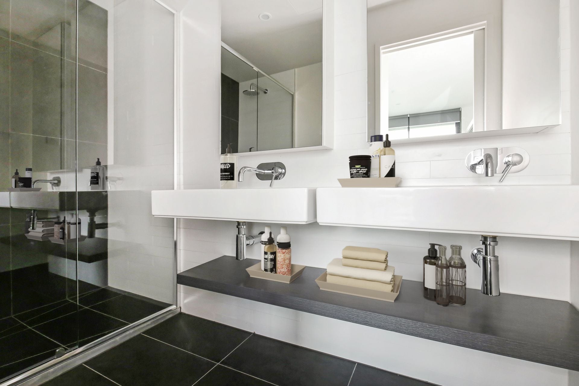 PRESTIGIOUS APARTMENT LIVING