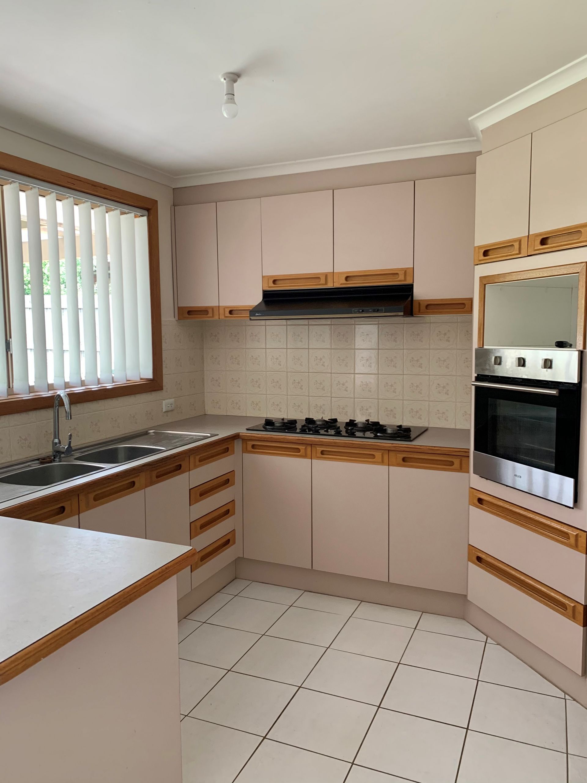 EASY LIVING, IDEAL LOCATION
