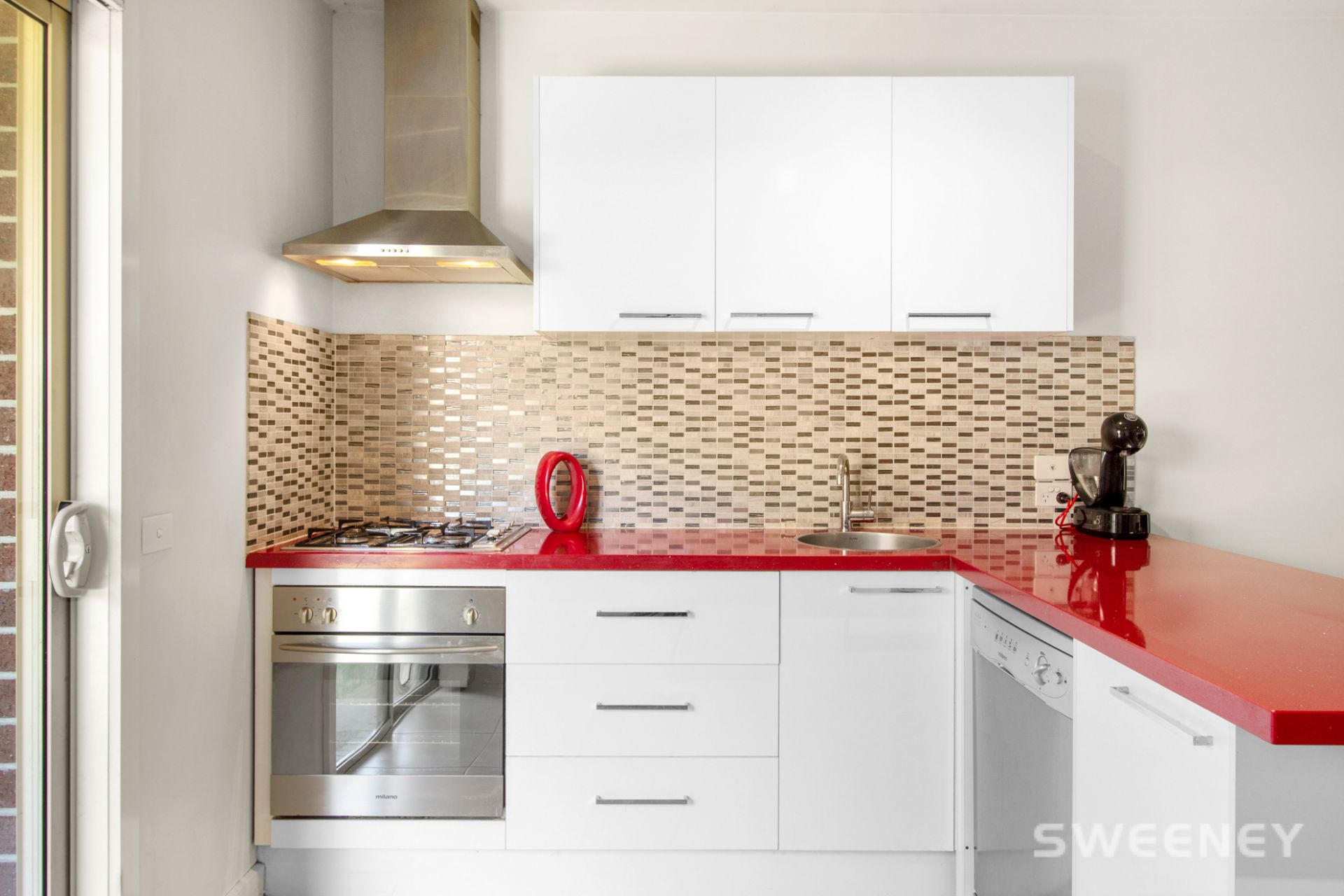 2/10 Linden Street, Altona Meadows - Thumbnail 8