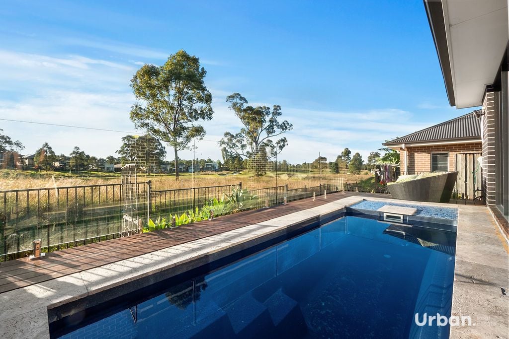 Colebee 40 Medallist Parade