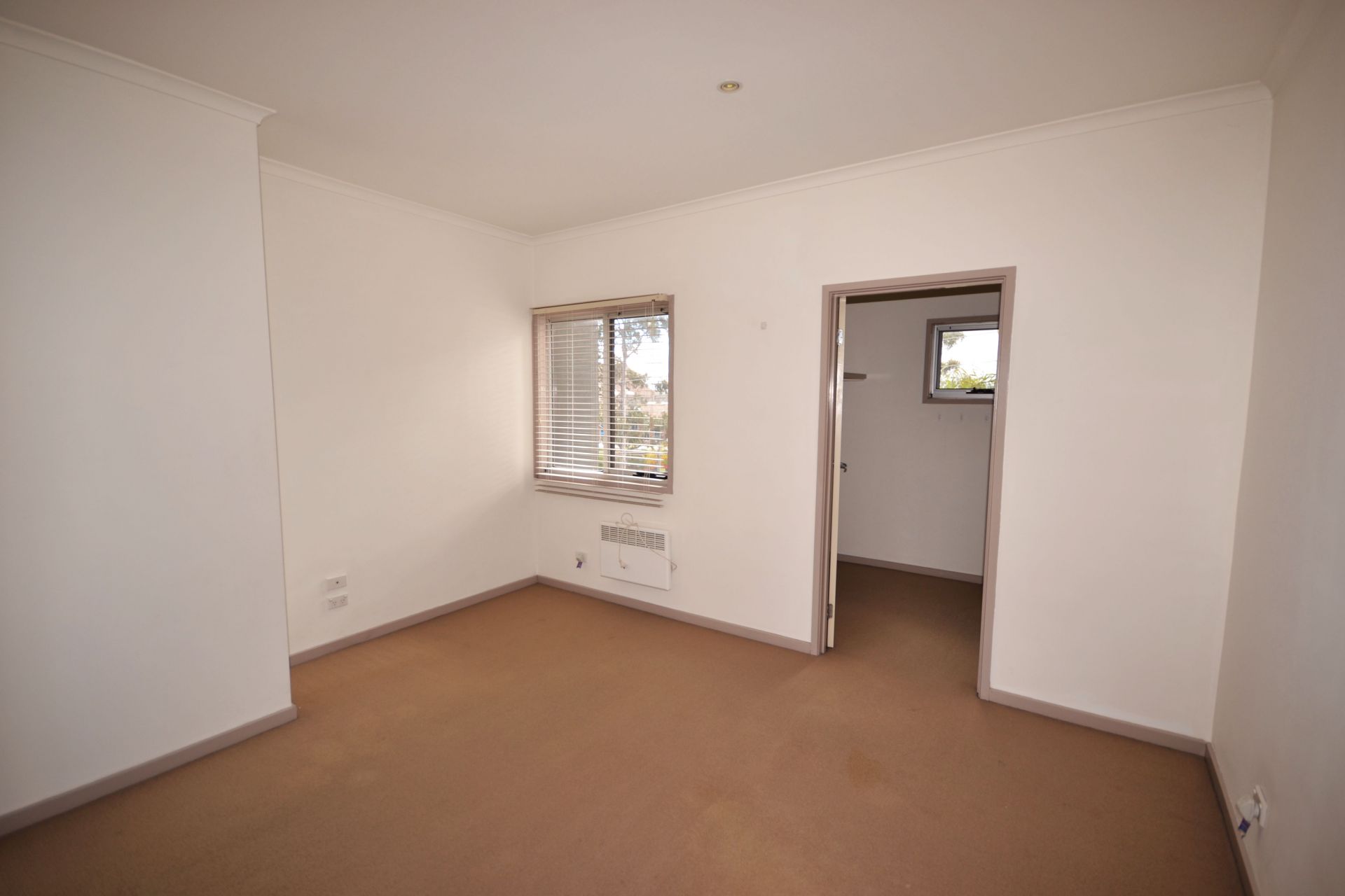 THREE BEDROOM THREE FLOORS