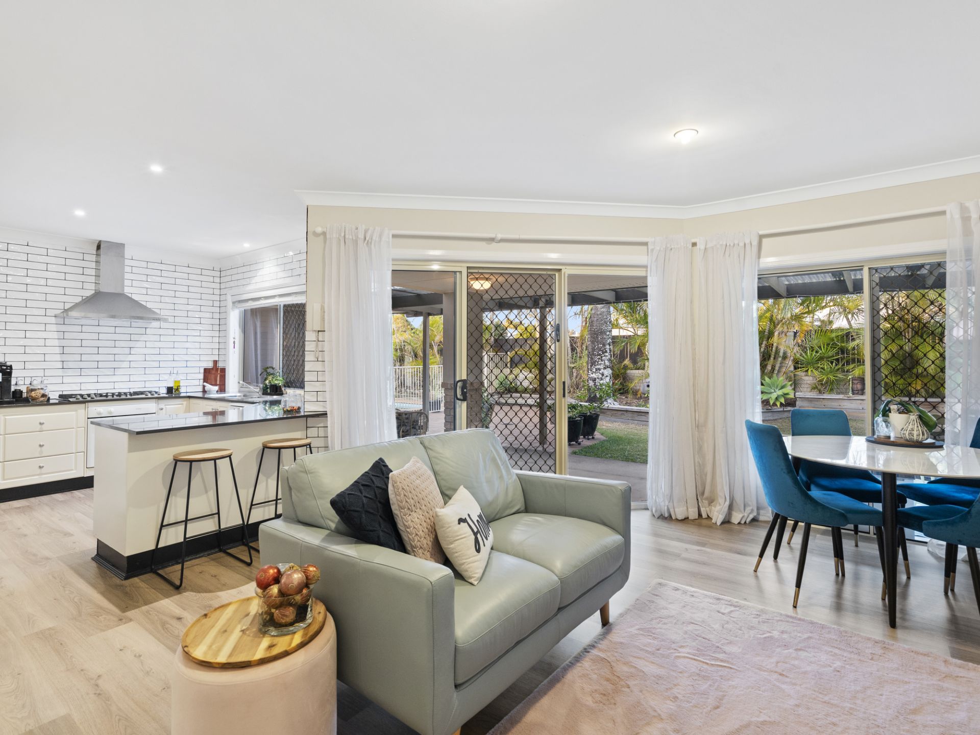2 Sundown Drive, Paradise Point - Thumbnail 7