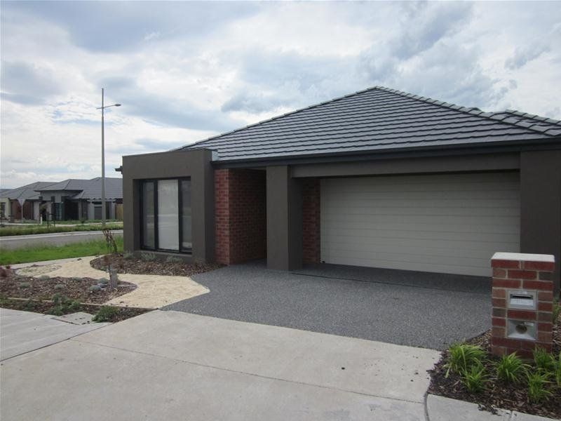 1 Hemlock Way, Epping