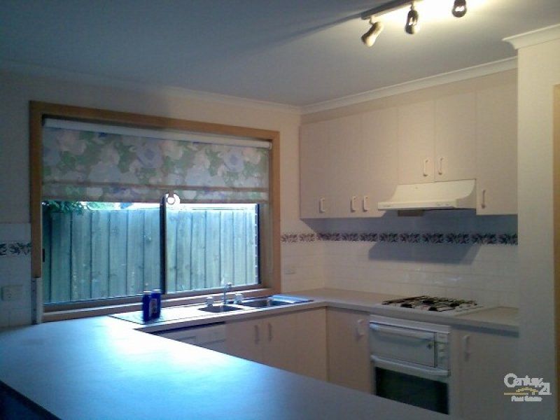 8 Shields Court, ALTONA MEADOWS, Altona Meadows - Thumbnail 2
