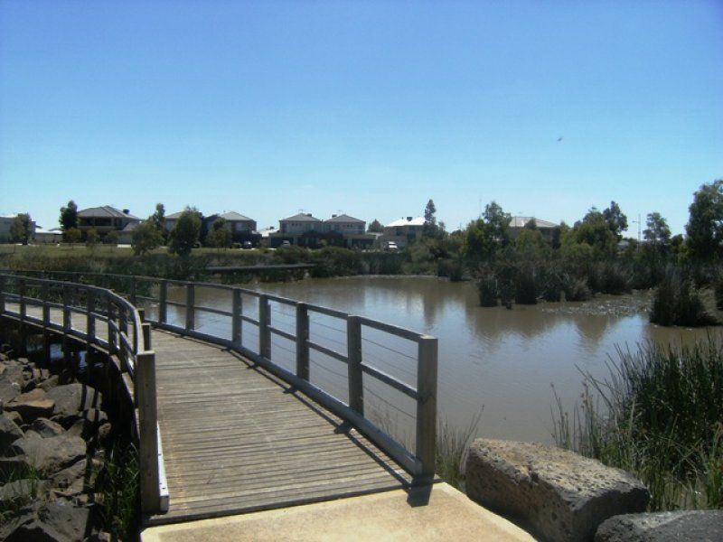 32 Tenterfield Drive, Burnside Heights - Thumbnail 3