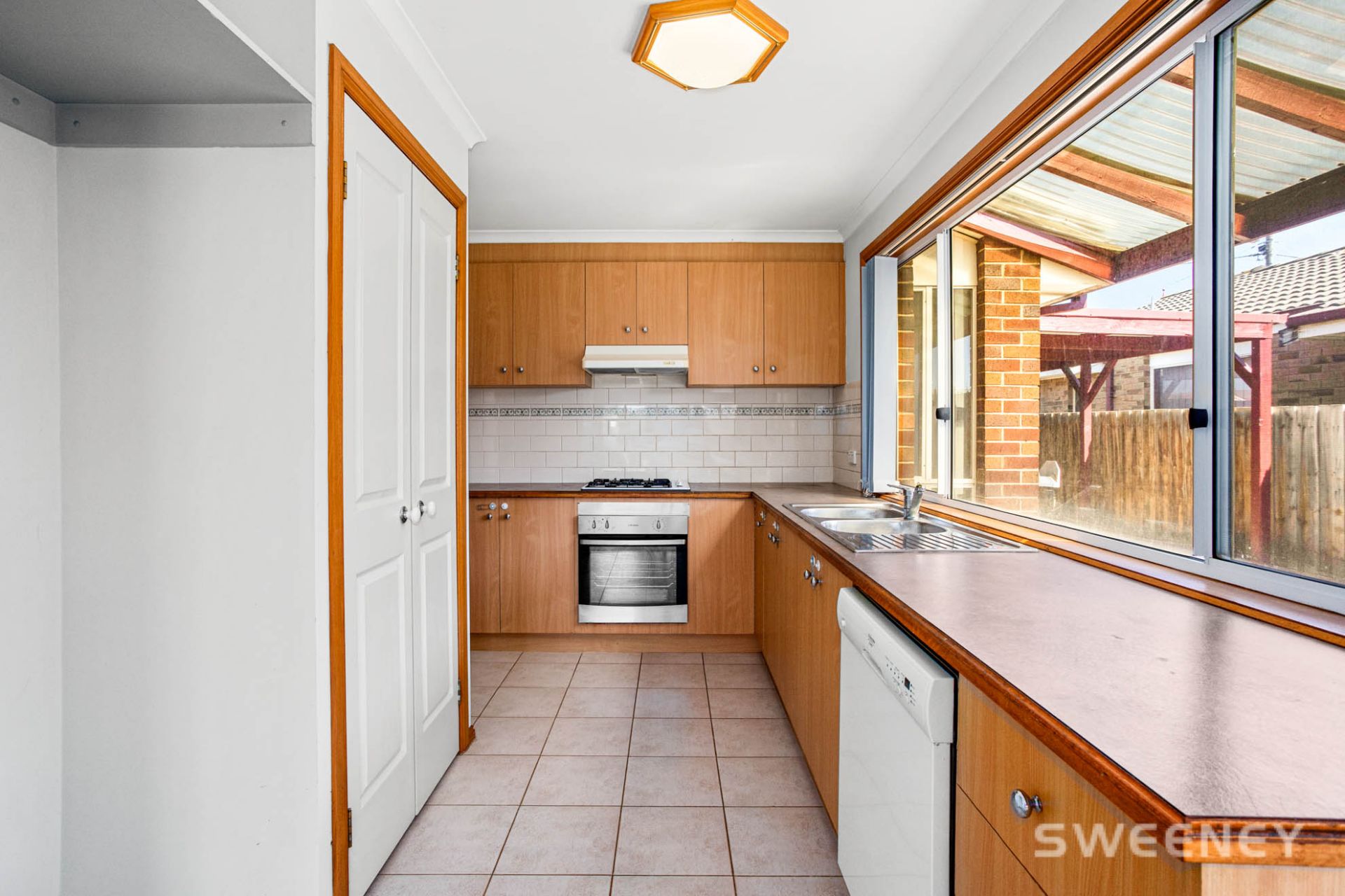 97 Myers Parade, Altona Meadows - Thumbnail 6