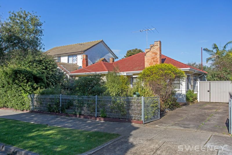 26 Stapley Crescent, Altona North - Thumbnail 2