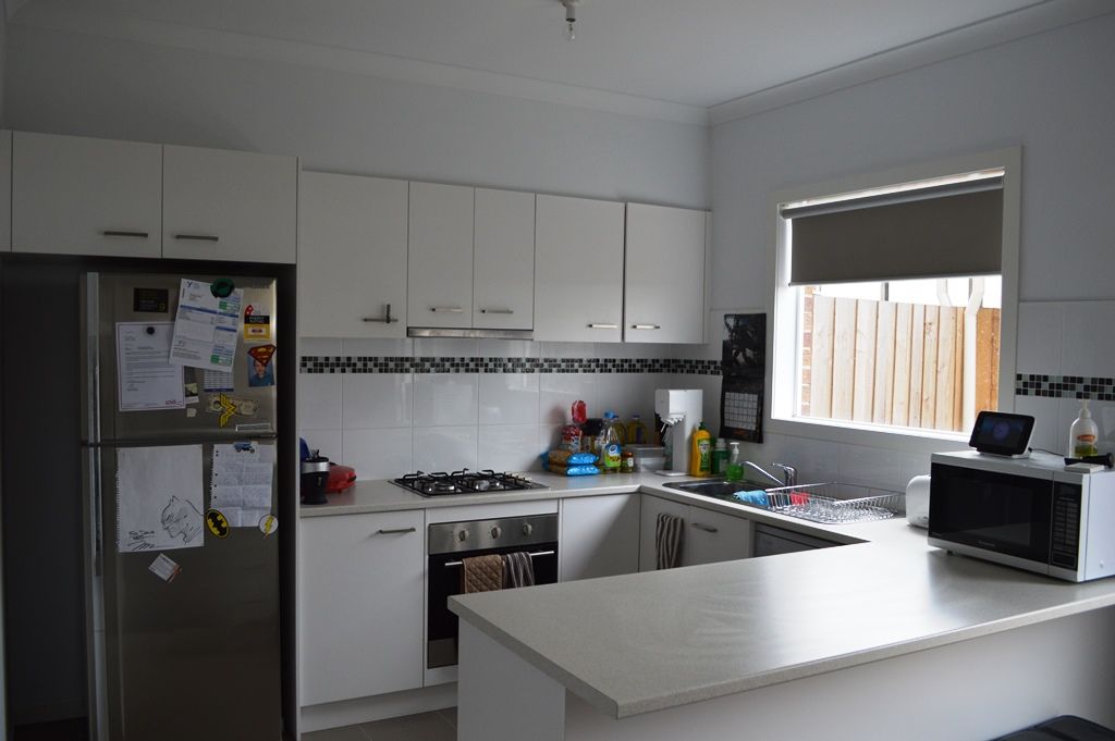 YOUNG & LIGHT FILLED TOWN HOUSE!   *Inspect: Sat 19th Sept @ 10:45am & Thu 24th Sept @ 4:40pm*