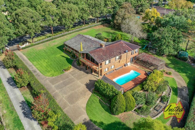 1 Centennial Lane, Ellis Lane United Realty