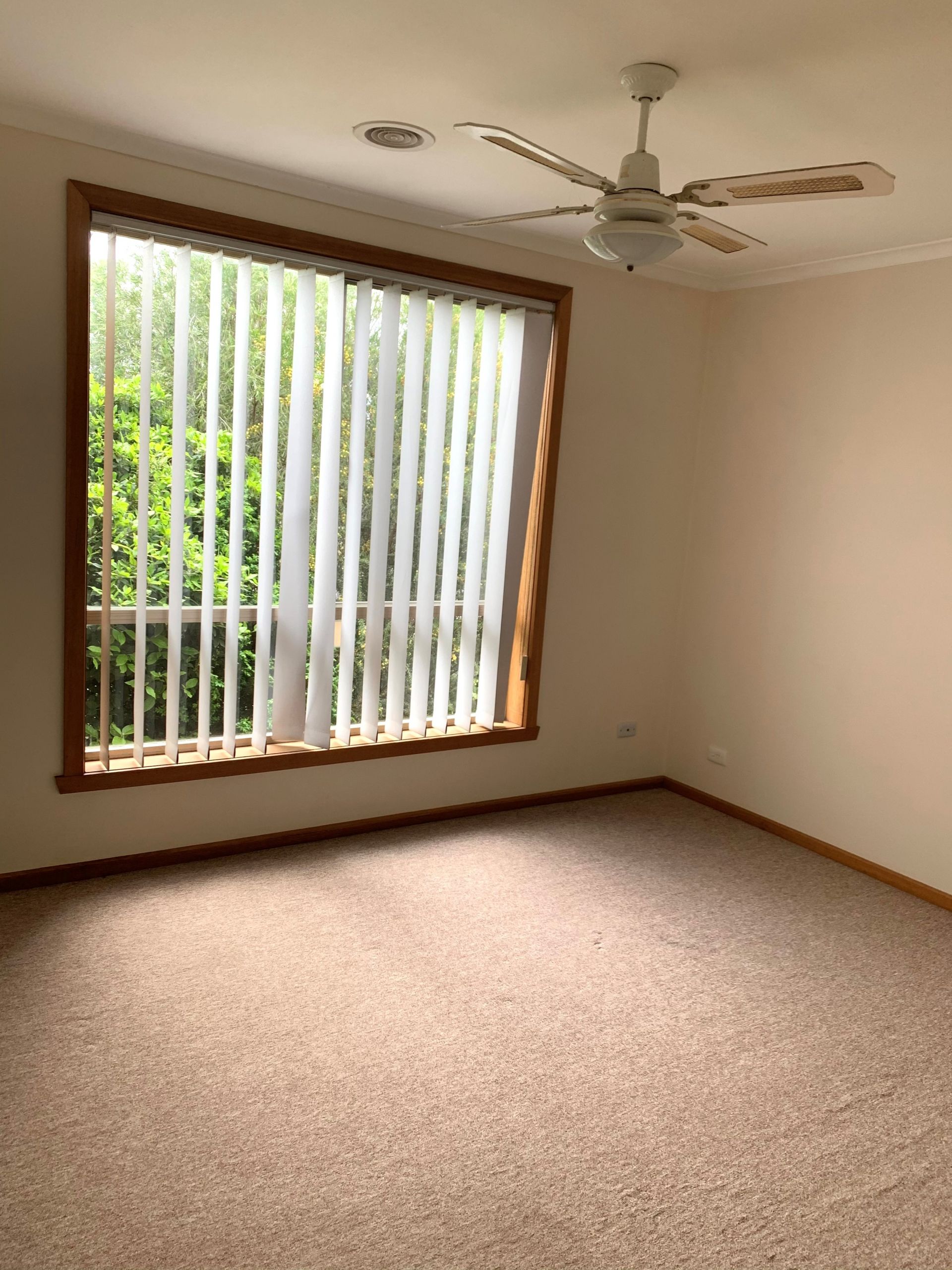 EASY LIVING, IDEAL LOCATION