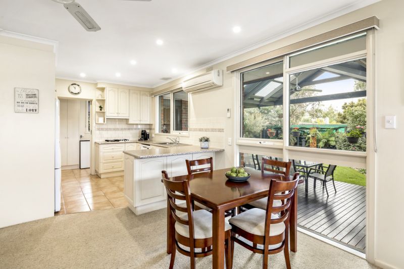 5 Loram Court, Glen Waverley - Thumbnail 8
