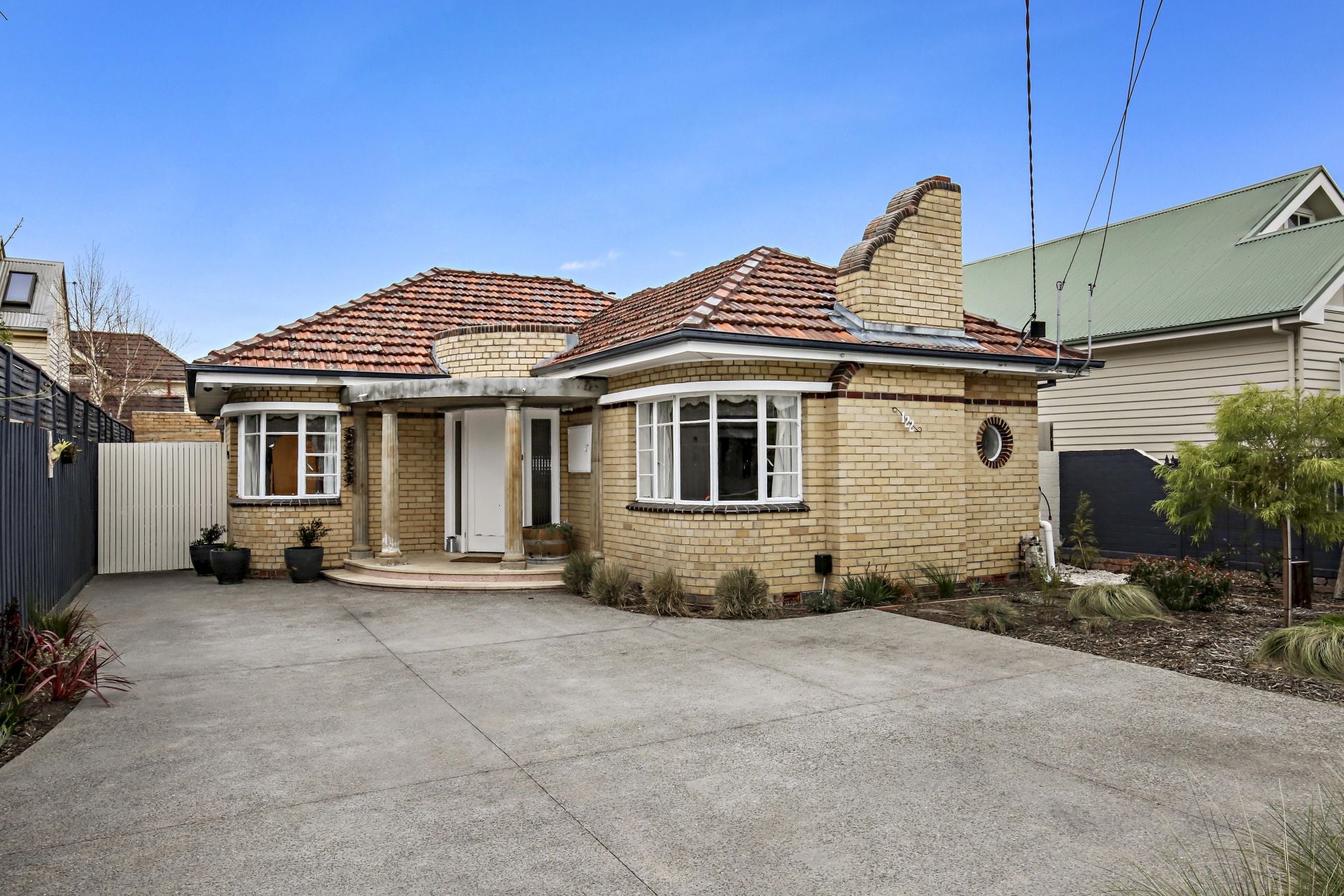 Family Home in Remarkable Location!!!