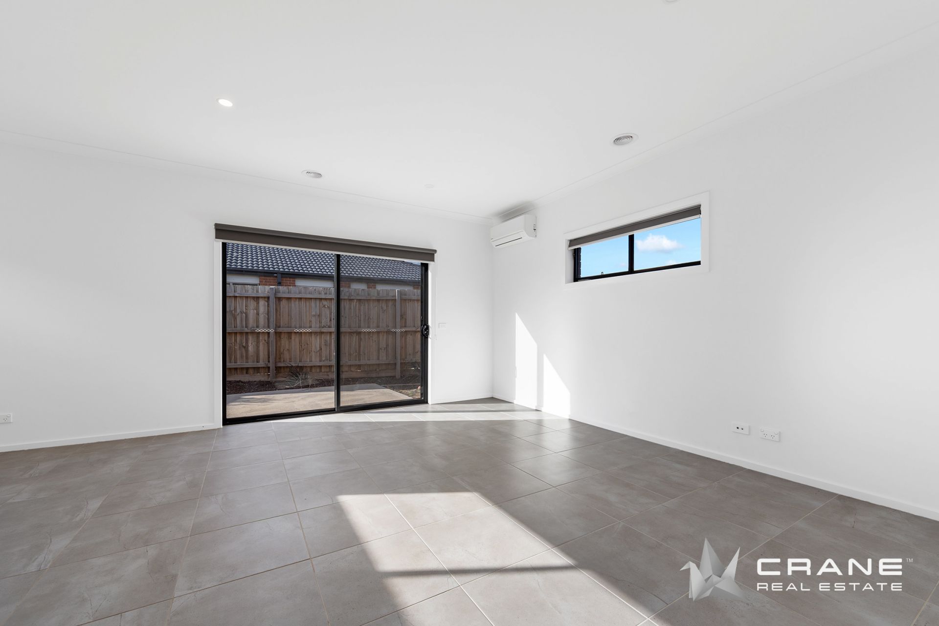 26 Joey Crescent Deanside VIC, Deanside - Thumbnail 5