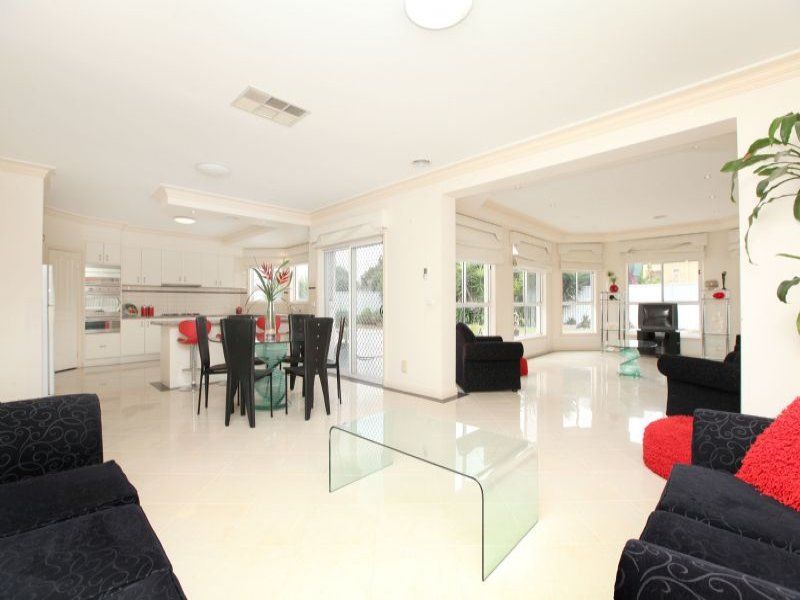 13 Nicholson Terrace, Taylors Hill - Thumbnail 4