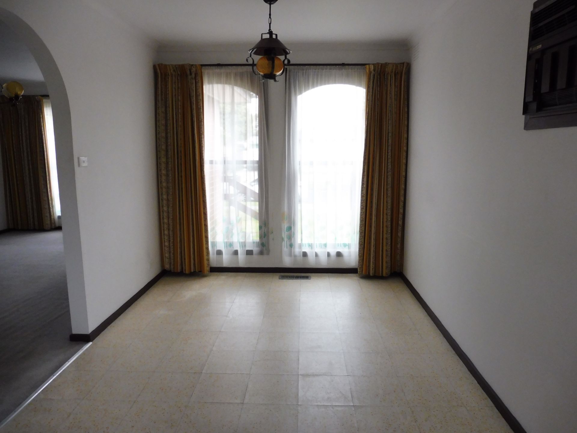 Quiet Court Location
