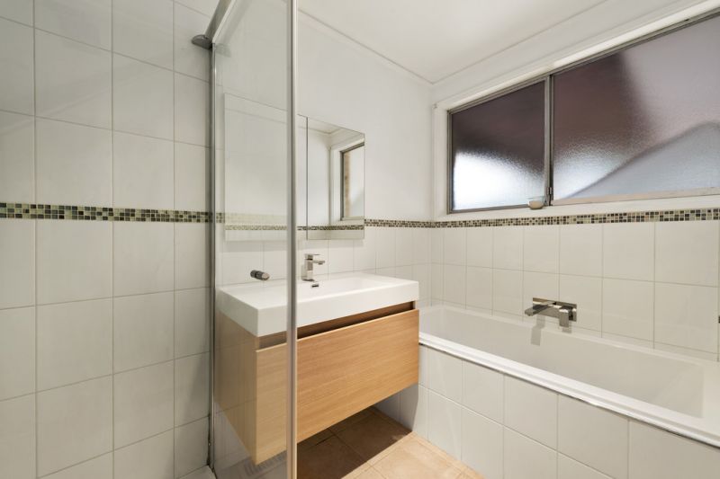 55 Winmalee Drive, Glen Waverley - Thumbnail 6