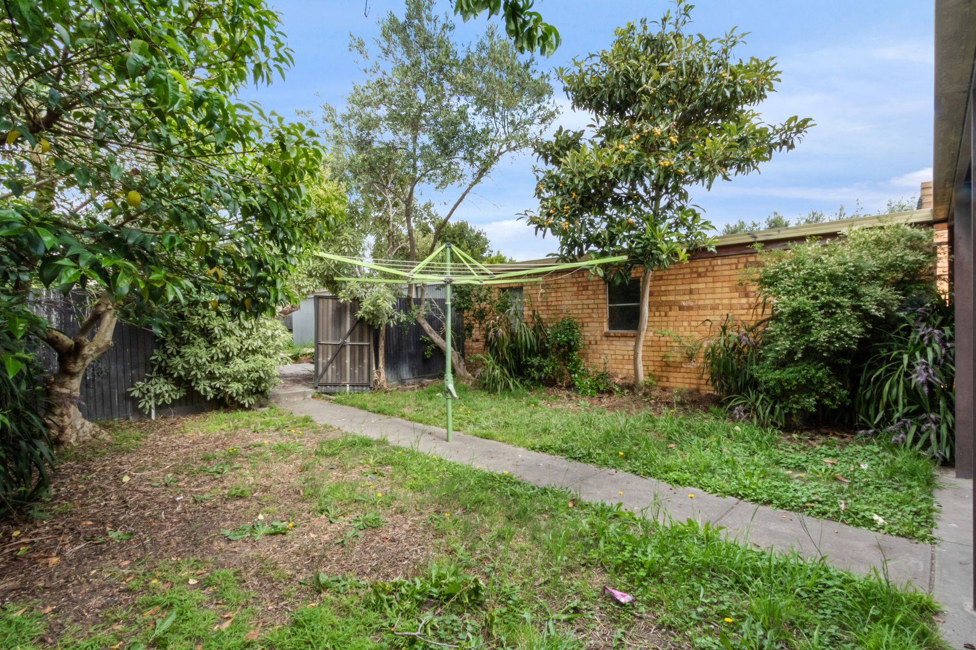 SPACIOUS FAMILY HOME IN PRIME LOCATION