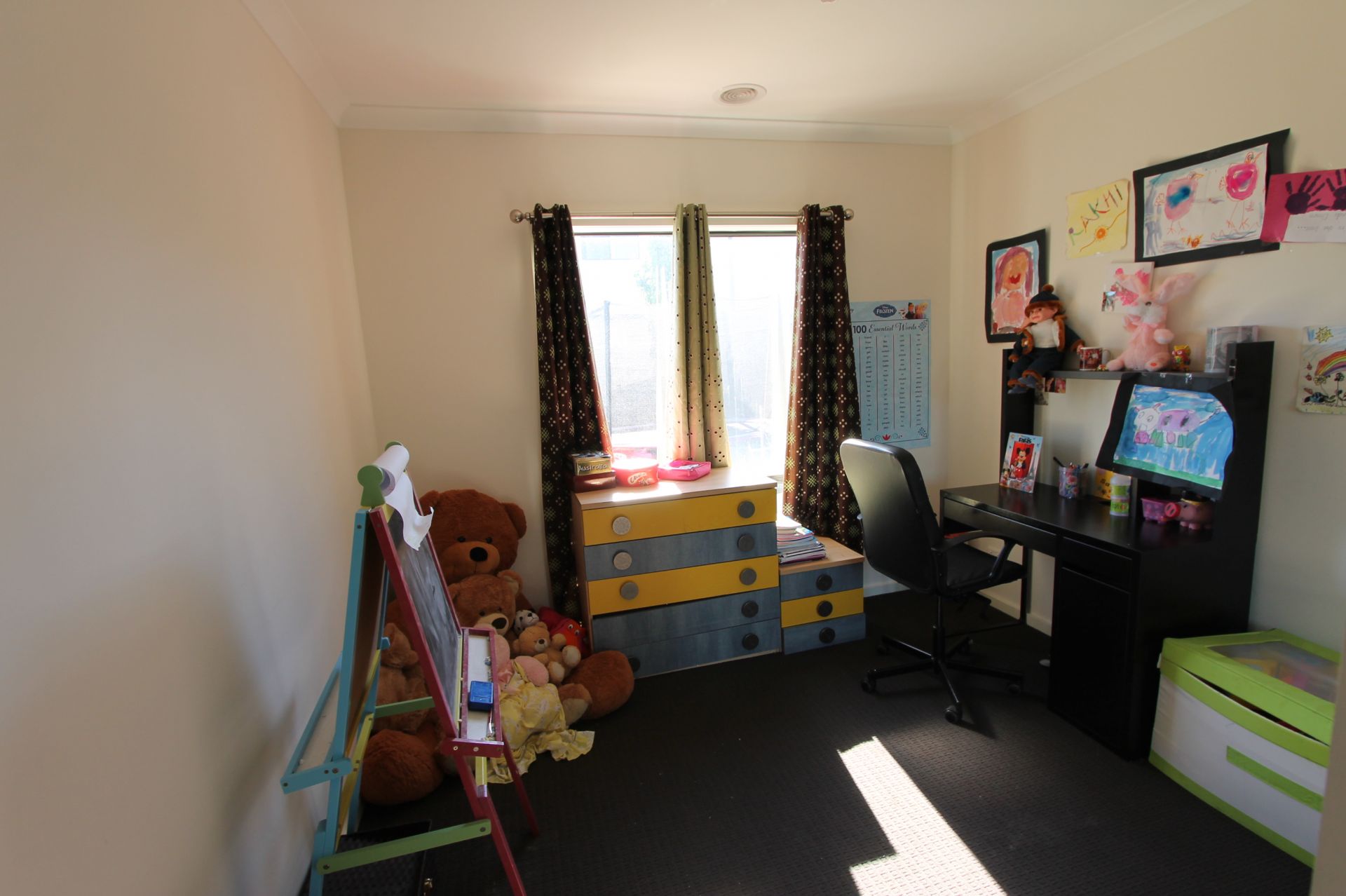 Beautifully Presented Family Home