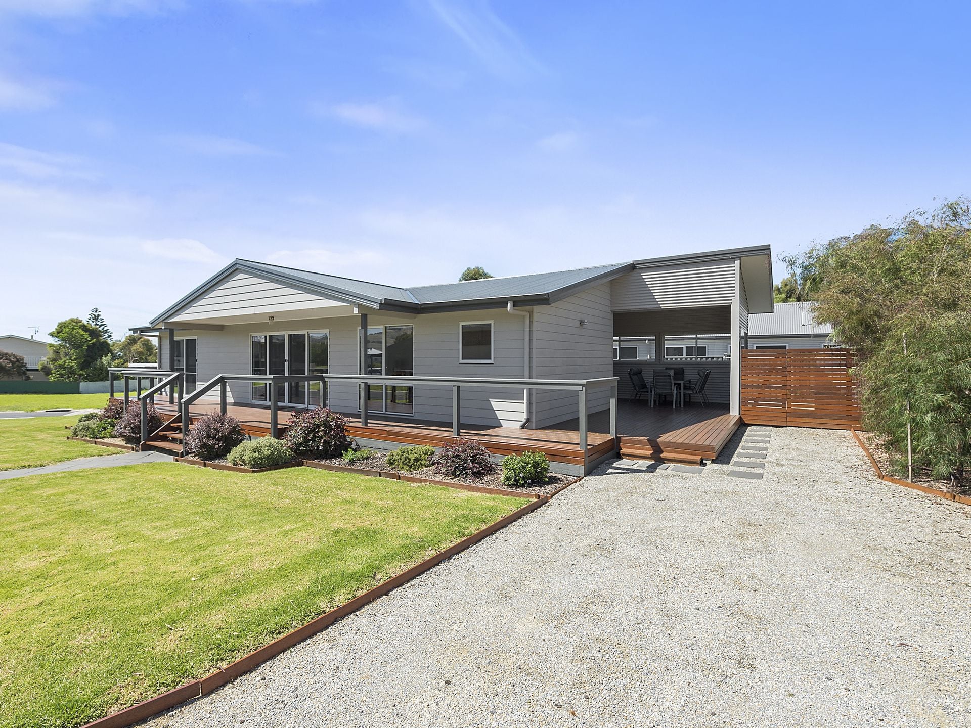 8 Gum Court, Apollo Bay - Thumbnail 3