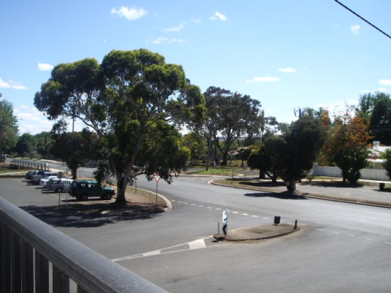 A 4/61 Grant Street, Bacchus Marsh - Thumbnail 4