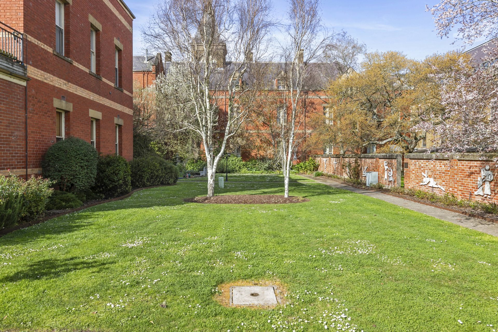 12/300 Gillies Street North, Wendouree, Wendouree - Thumbnail 2