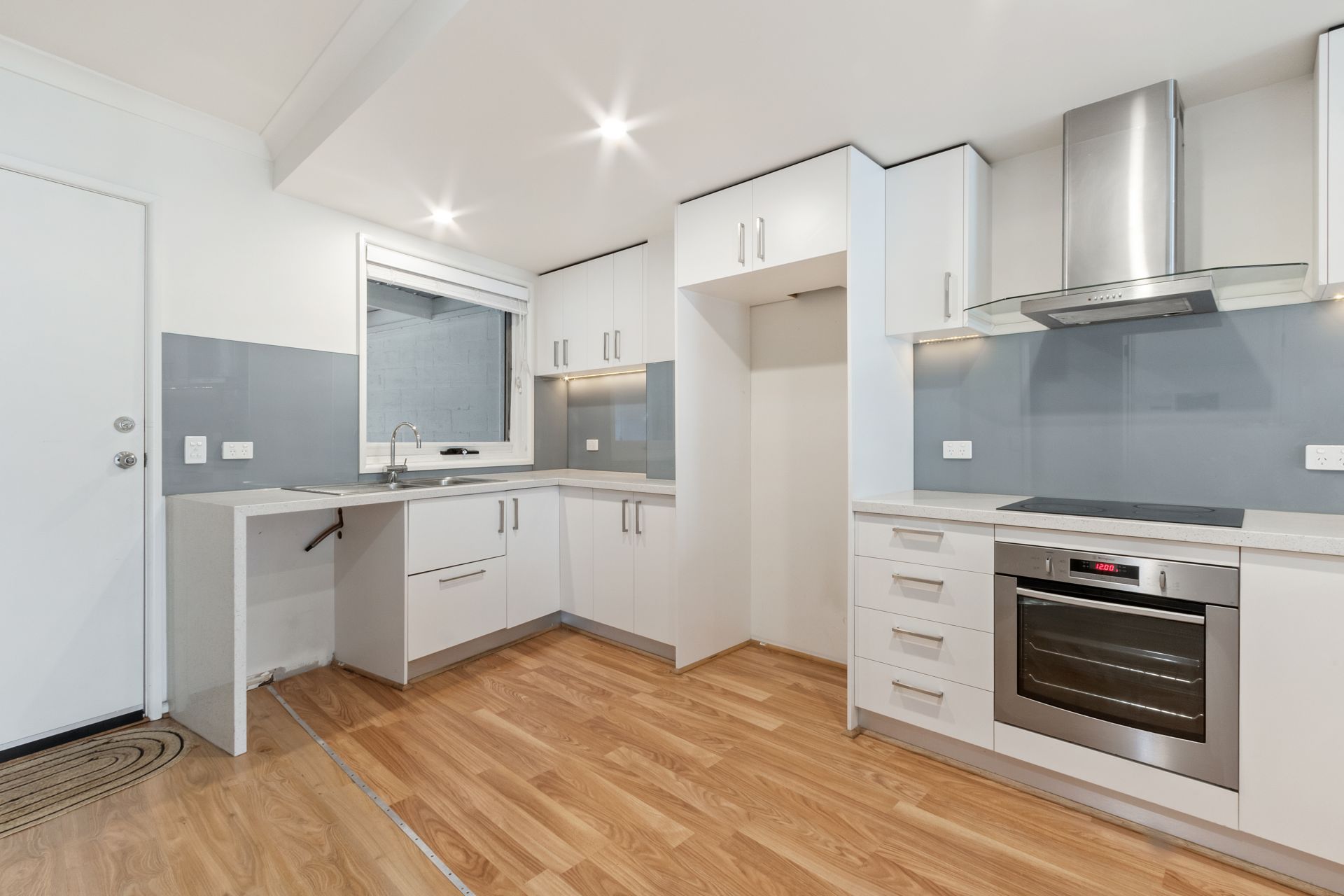 Modern 4-Bedroom Home for Lease in Prime Melbourne Location
INSPECTION 17/07/2025 AT 4:15 PM - 4:30PM