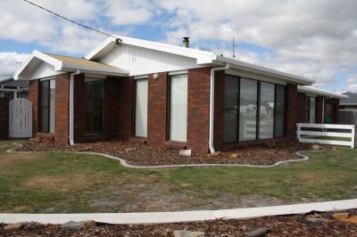 3
 
 
 
  
 
 
 2
 
 
 
  
 
 
 1
 
 
 
 
 
 
 
 36 Club Drive, Shearwater TAS 7307, Shearwater - Thumbnail 4