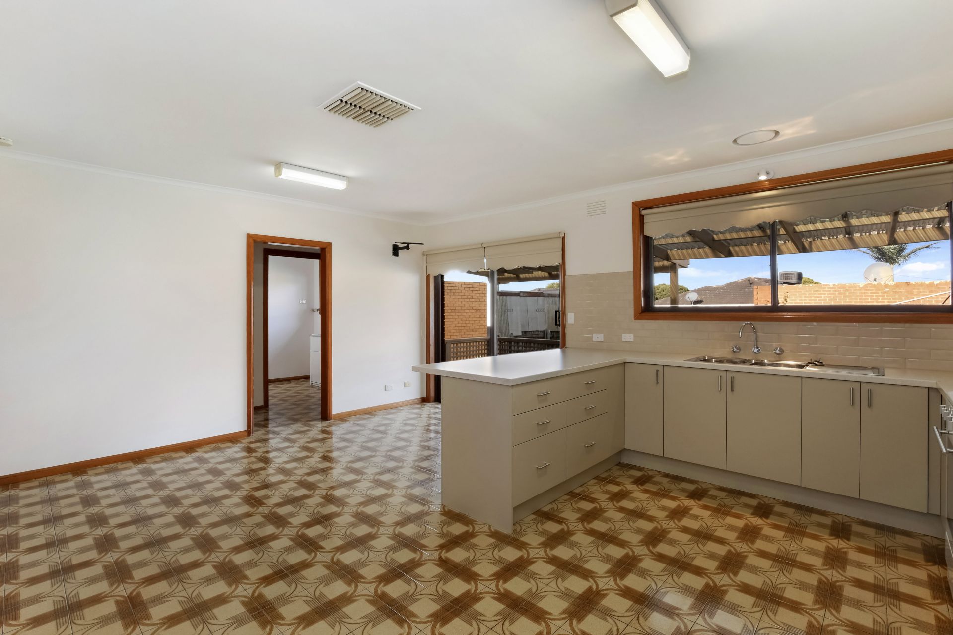 NEWLY RENOVATED IN IMPECCABLE CONDITION