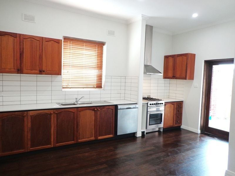 1 Holywood Grove, Carnegie