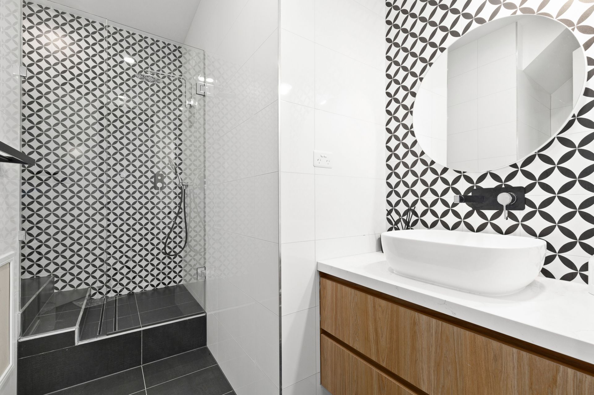 Contemporary, Low Maintenance & High-End