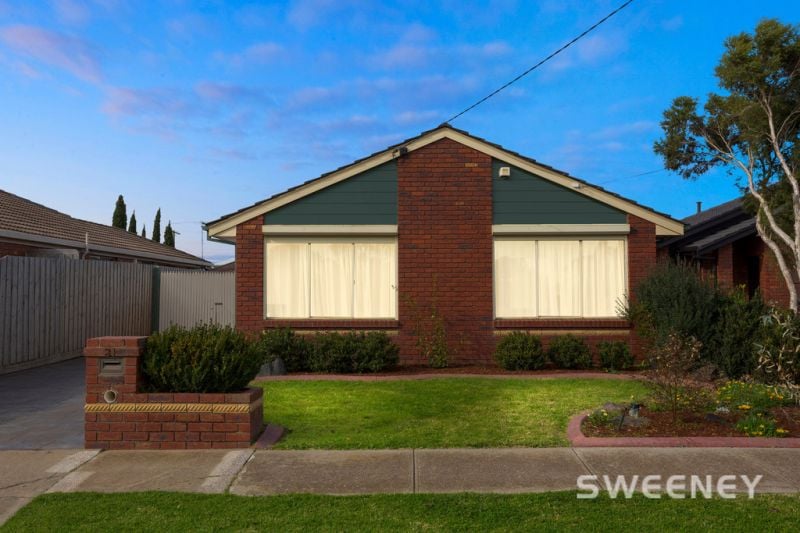 31 Henry Drive, Altona Meadows - Thumbnail 2