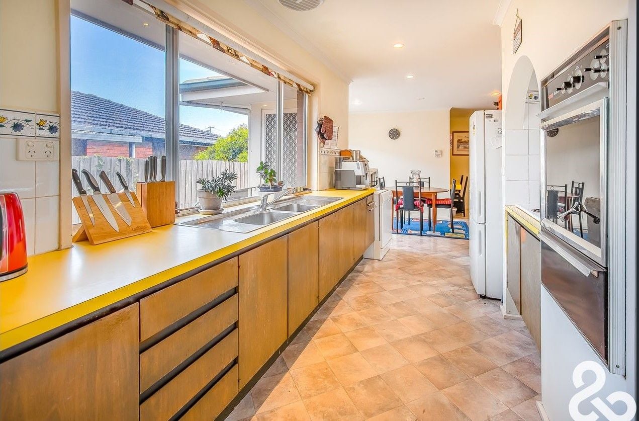 Immaculate Family Living!