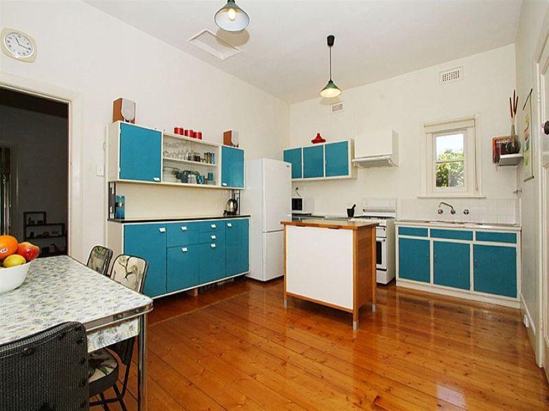 Enduring appeal in an enticing location!