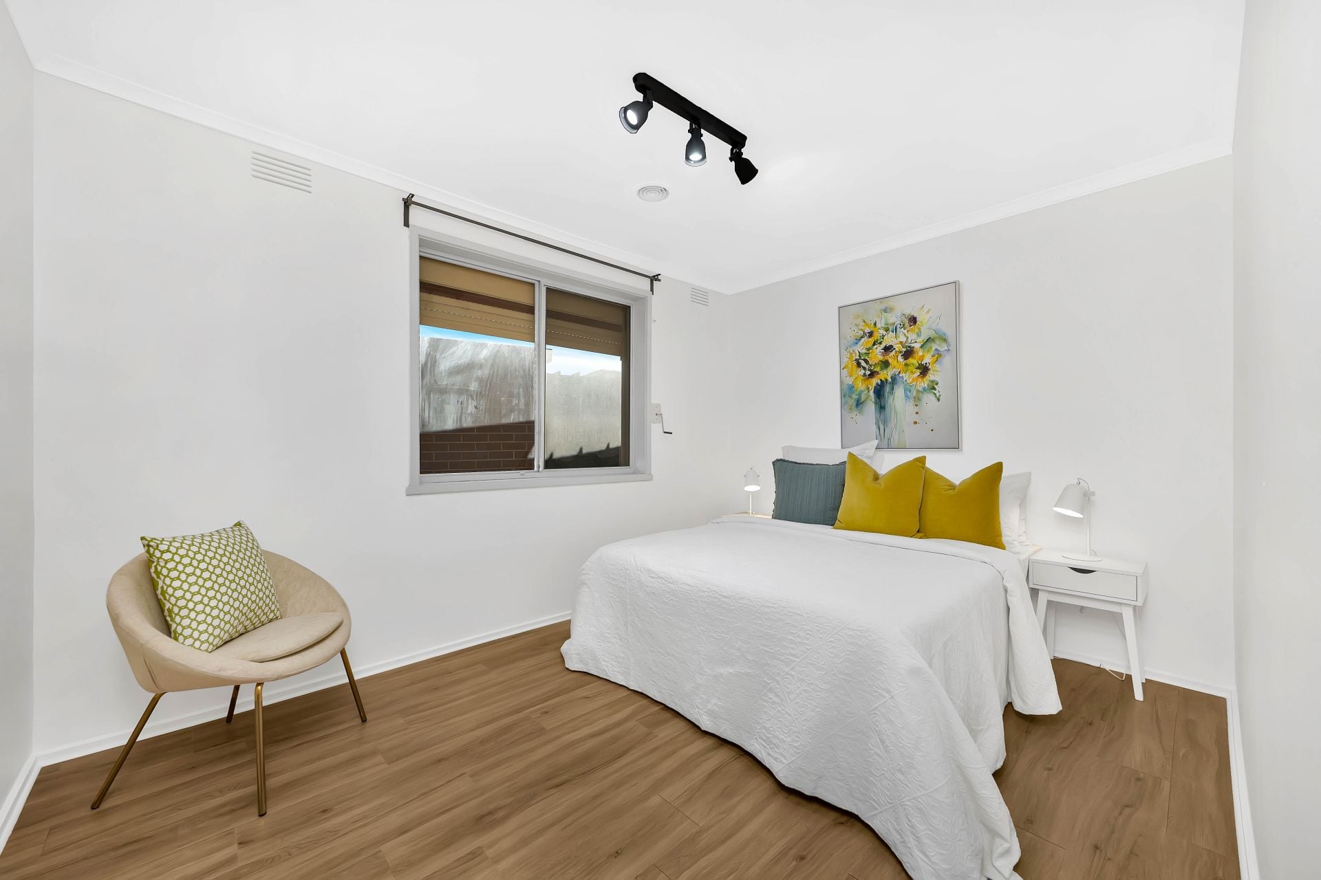 Stylish Abode, Sought After Surrounds
