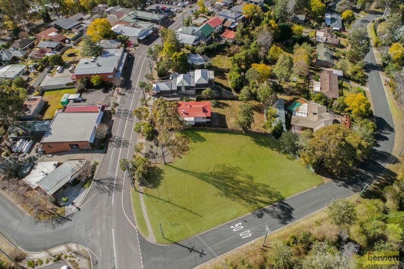 1/2 ACRE BLOCK IN CENTRE OF TOWN, Kurrajong - Thumbnail 5