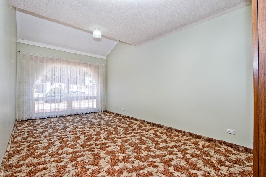 1/3 Mooloola Way West Lakes Shore 5020