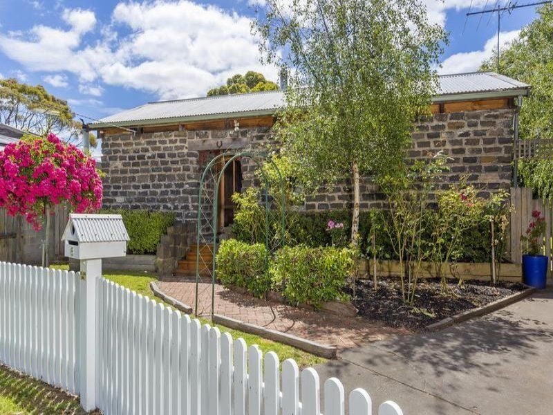 6 Baytown Close BARWON HEADS VIC, Barwon Heads - Thumbnail 2