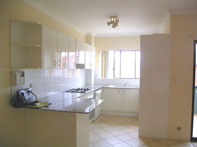 52 The Kingsway, Cronulla - Thumbnail 3
