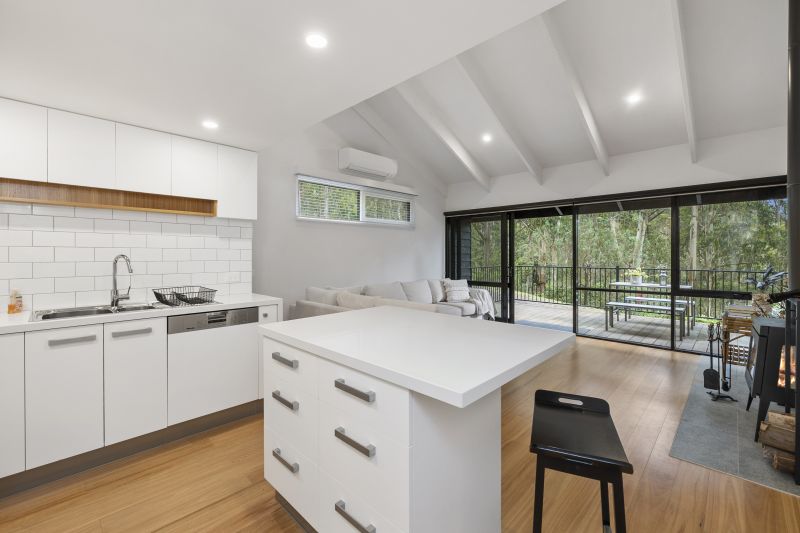 13/5 Cora Lynn Court Lorne VIC, Lorne - Thumbnail 2