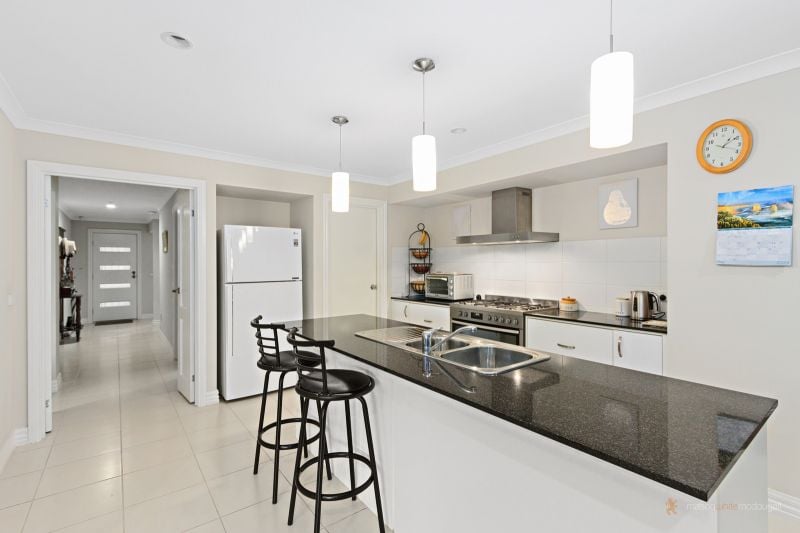 54 King Parrot Way Whittlesea VIC, Whittlesea - Thumbnail 2