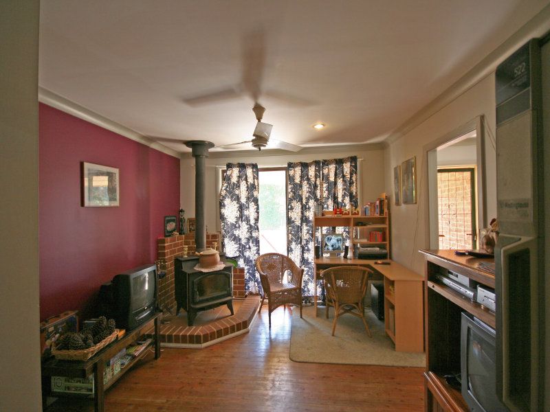 114 Golden Valley Drive, Glossodia - Thumbnail 5