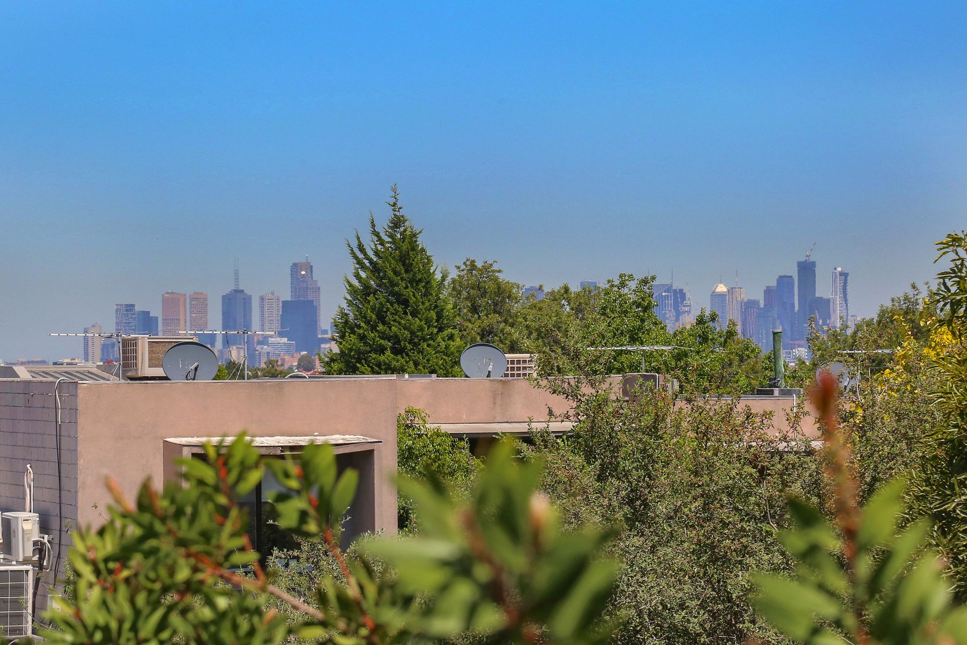 NEWLY RENOVATED, GREAT LOCATION, GREAT LIFESTYLE